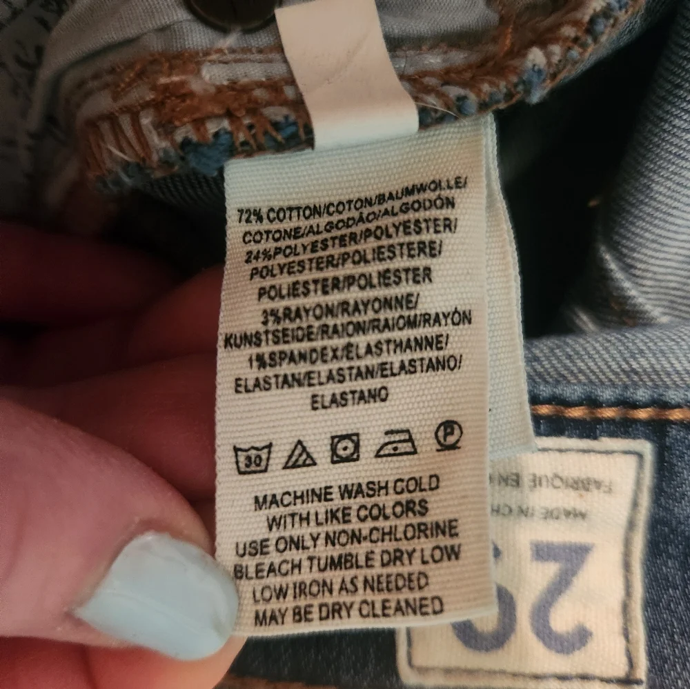 We the Free by Free People Distressed Skinny Jeans, Size 29‎